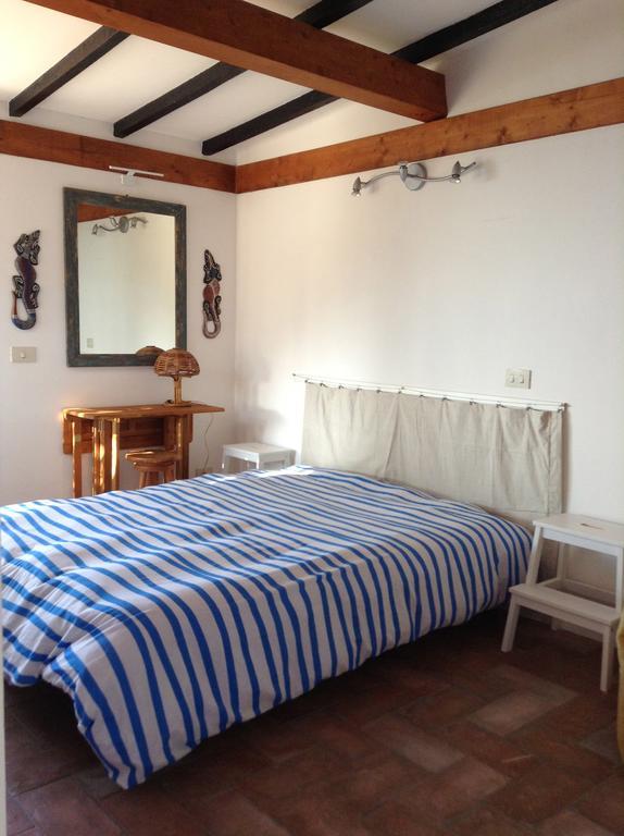 Villa "Ai Galli" 泰拉奇纳 外观 照片